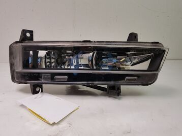 Right front fog light used - Skoda OCTAVIA - 5E0941702A