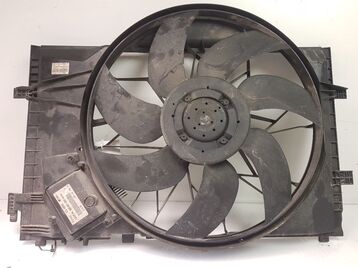 Groupe motoventilateur occasion - Mercedes CLASSE C - 616GPA00685C1GO