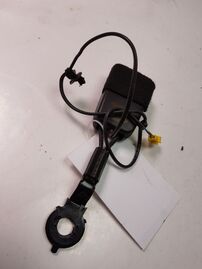 Attache ceinture sécurité avant gauche occasion - Mercedes CLASSE C - 20586013699051