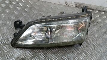 Left headlight used - Opel VECTRA - 90512318