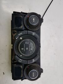 Commande de chauffage occasion - Peugeot 308 - 1613153580