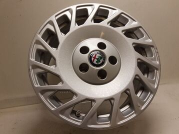 156113555 Alfa-Romeo GIULIA