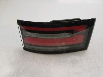 Left hatchback boot light used - Land Rover DISCOVERY - LR106838