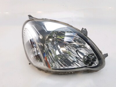 8111052350 Toyota YARIS