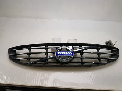 Grille used - Volvo S60 - GPA-21-0001837