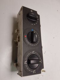Commande de chauffage occasion - Peugeot PARTNER - 6451 V6