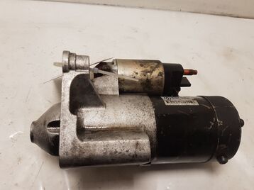 Starter used - Renault LAGUNA - 8200096510