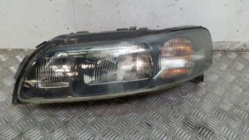 Left headlight used - Volvo S60 - 08693585