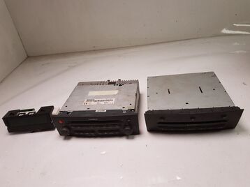 Multimedia Radio used - Renault MEGANE - 8200505128 - GPA