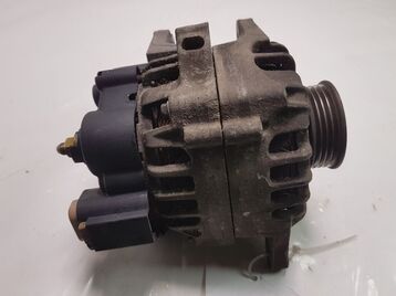 Alternator used - Hyundai MATRIX - 3730023600 - GPA