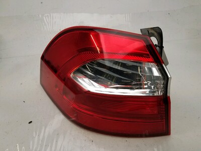Left rear light used - KIA RIO - 924011W210