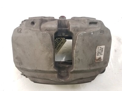 Étrier avant droit occasion - Audi A4 - 8W0615108 AH