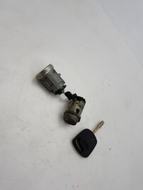 1479662 Ford FUSION FIESTA