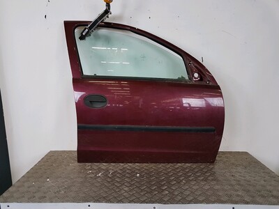 Right front door  used - Opel CORSA - 13106967