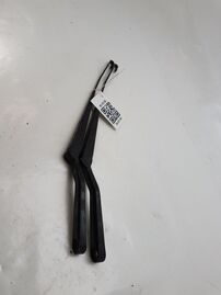 1049329 Ford PUMA