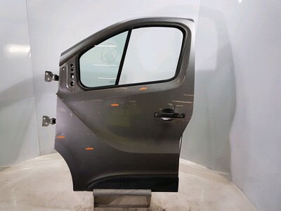 Left front door used - Opel VIVARO - 95522829