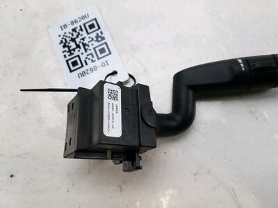 Right indicator stalk used - Land Rover FREELANDER - LR003587