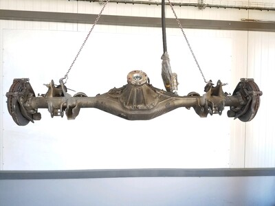 Rear axle used - Mercedes CLASSE X - 4703501100