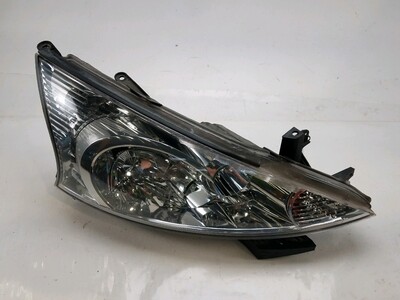 Right headlight used - Mitsubishi GRANDIS - 8301B890