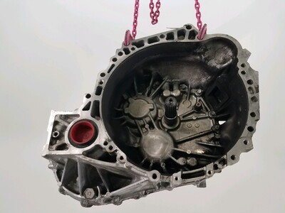 Gearbox used - Toyota AVENSIS - A8302796