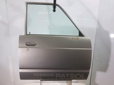 Right front door  used - Nissan PATROL - GPA-21-0001854