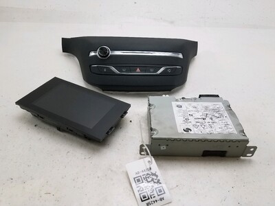 Multimedia radio used - Peugeot 308 SW - GPA-21-0002200