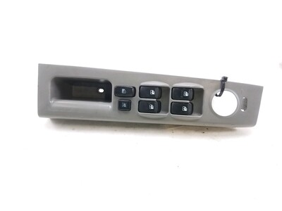 Left window-lift switch panel used - KIA SORENTO - GPA-21-0002900