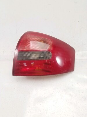 Right rear light used - Audi A6 - 4B5945096