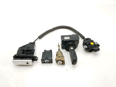Steering lock and door key cylinders kit used - Porsche CAYENNE - GPA-21-0000888