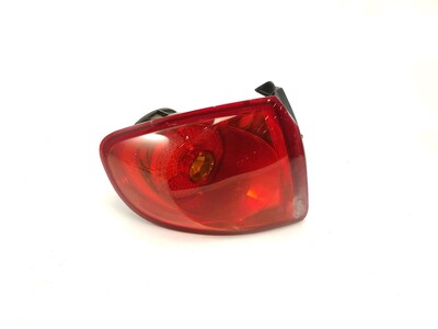 5P0 945 111 F  Seat ALTEA