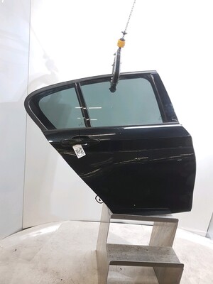 Right rear door used - BMW SERIE 1 - 41 52 7284516