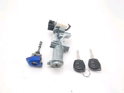 3710558821000 Suzuki SWIFT