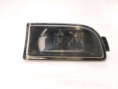 Right front fog light used - BMW SERIE 7 - 63 17 8362402