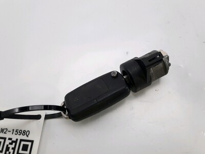 Steering lock used - Volkswagen GOLF - 4B0905851C