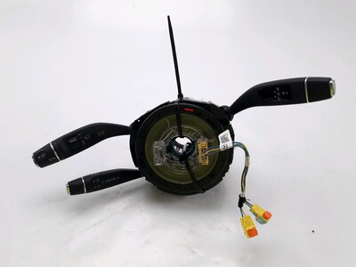 A 246 900 83 03  9051 Mercedes CLASSE B