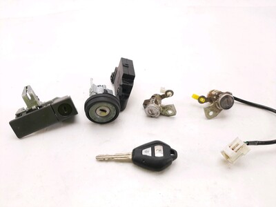 8-98069-453-2 Isuzu D-MAX CREW CAB TF PLATEAU
