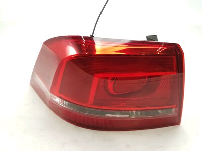 Left rear light used - Volkswagen PASSAT - 3AE945095F - GPA