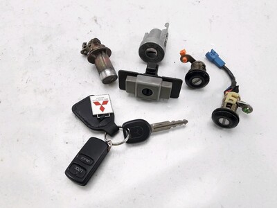 MR972293 Mitsubishi PAJERO SPORT