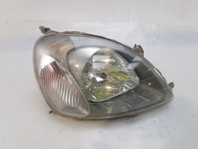 8111052031 Toyota YARIS