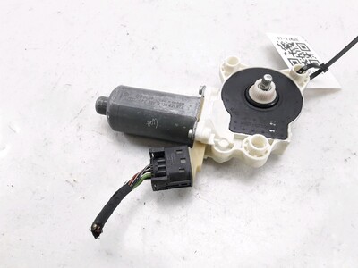 Left rear side glass lift motor used - Mercedes CLASSE CLK - A2096700103