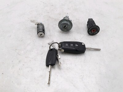 2232919 Ford KA+