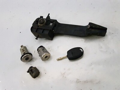1479661 Ford FIESTA