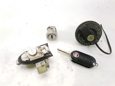 Steering lock and door key cylinders kit used - Fiat 500L - ENTO 
