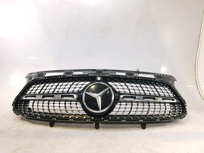 2478805306 Mercedes CLASSE GLA