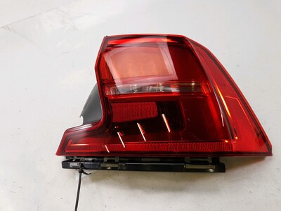 31698713 Volvo S90