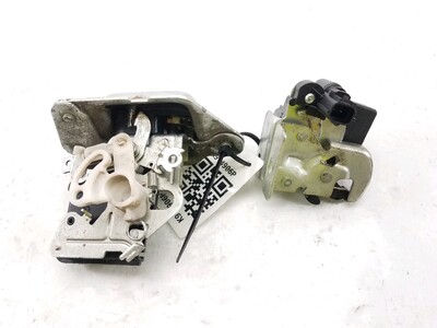 00K04589131AG Jeep GRAND CHEROKEE