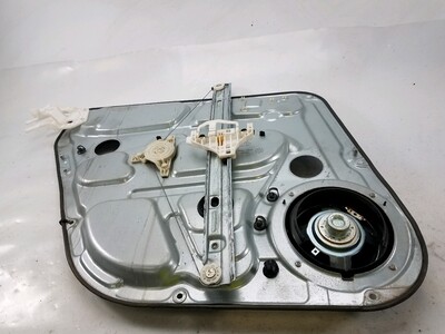 834021D010 KIA CARENS