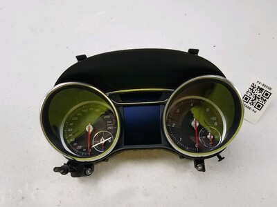 1569003802 Mercedes CLASSE GLA