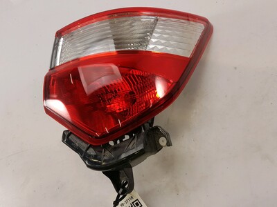 Lampu Belakang Toyota Yaris: Fungsi, Desain, dan Perawatan