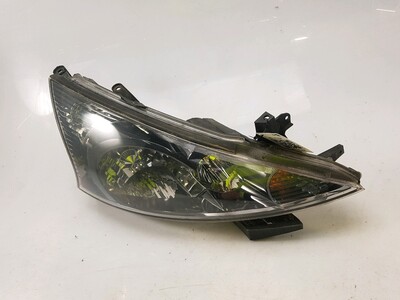 8301A546 Mitsubishi GRANDIS